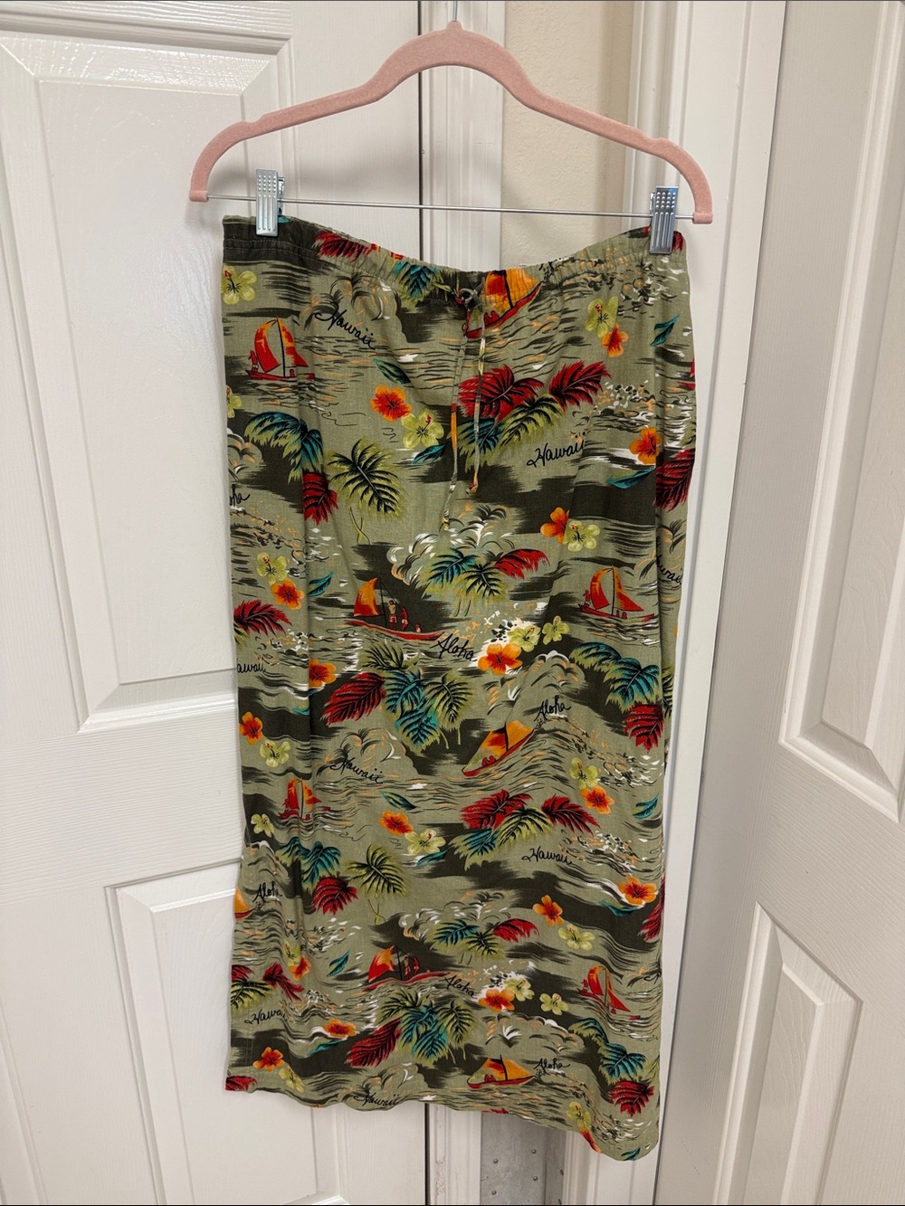 Hawaiian Tropical Print Skirt in Olive with Red & Yellow Accents - Picture 1 of 6